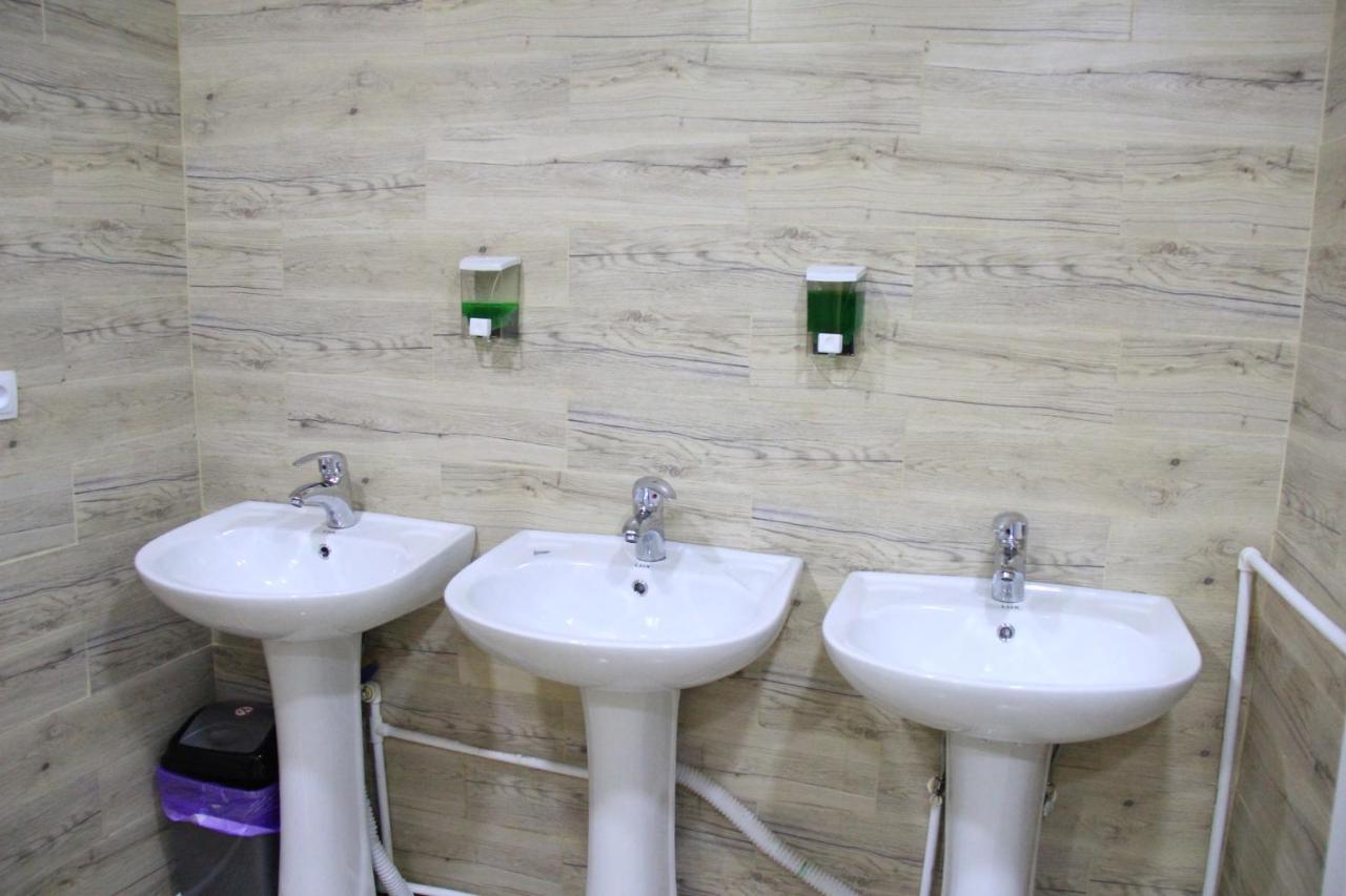 Blossom Hostel Updated ! Обновлено !!! City Center! Perfect Order!!! Snow-White Bed Linen!!! Идеальный Порядок!!! Белоснежное Постельное Белье!!! Центр Города !!! Tbilisi Exterior photo